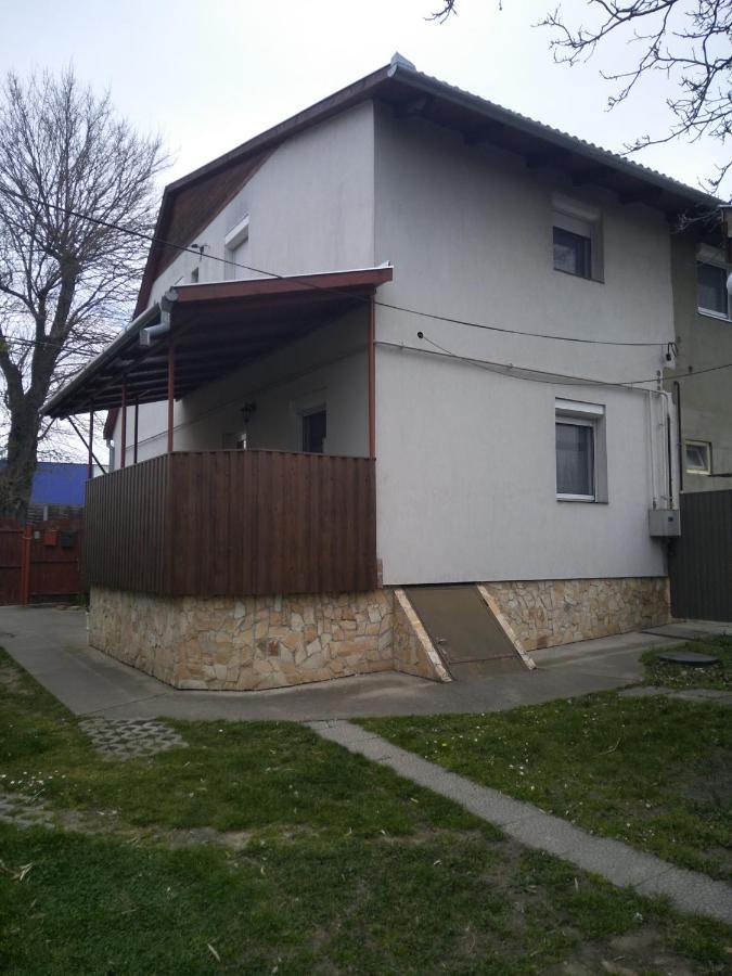 Budai Vam Apartmanhaz Pecs Exterior photo