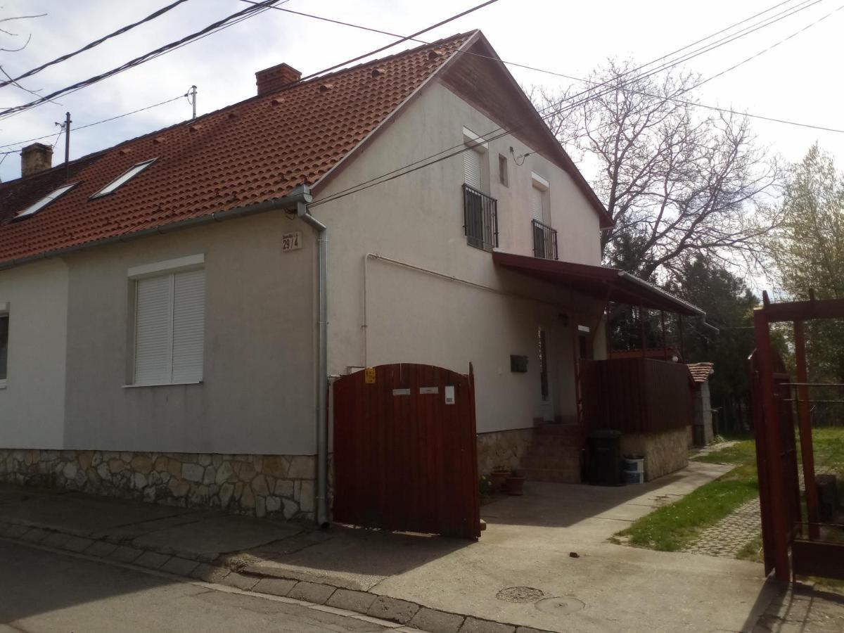 Budai Vam Apartmanhaz Pecs Exterior photo