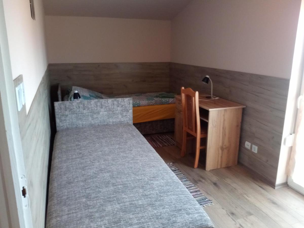 Budai Vam Apartmanhaz Pecs Exterior photo