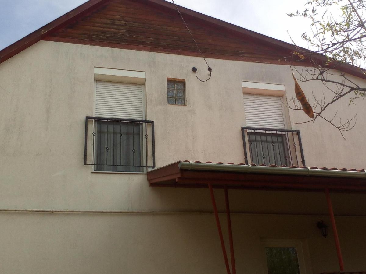 Budai Vam Apartmanhaz Pecs Exterior photo