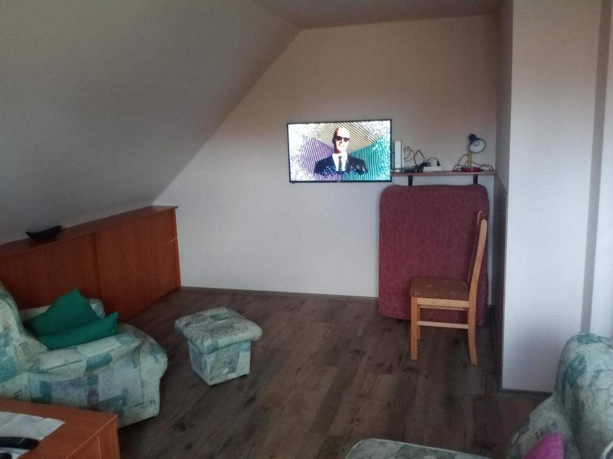 Budai Vam Apartmanhaz Pecs Exterior photo